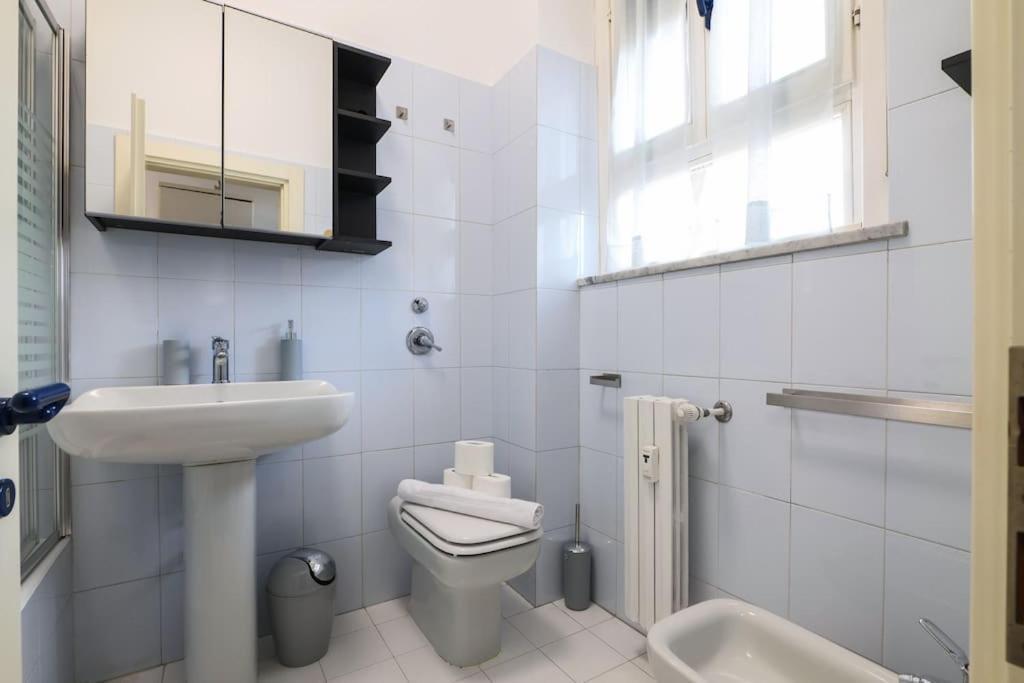 Primopiano - Astico Apartment Milan Bagian luar foto